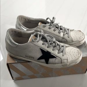 Golden Goose Size 40 Superstar